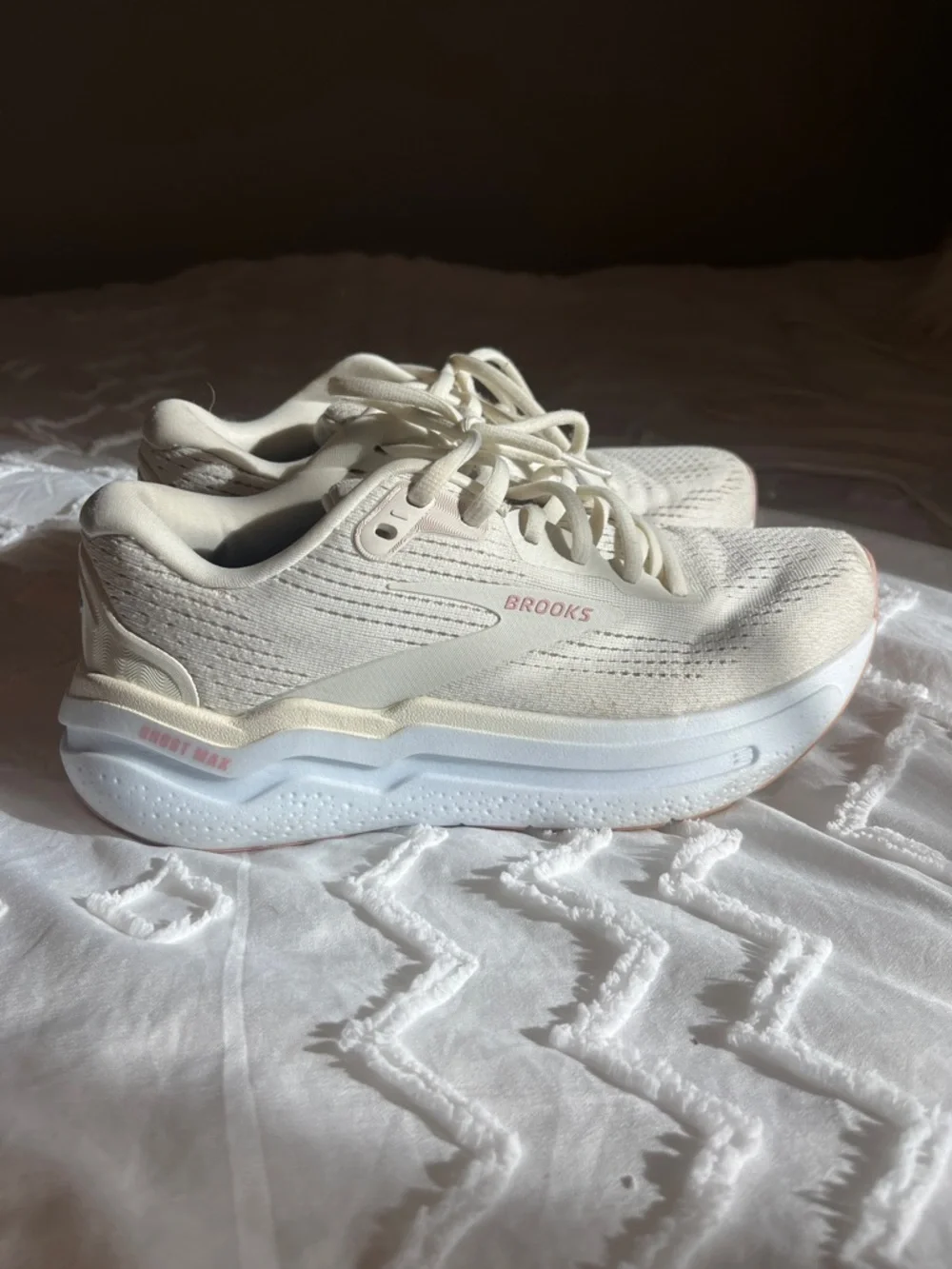 Brooks Ghost Max Women's Running Shoes - Picture 3 of 6